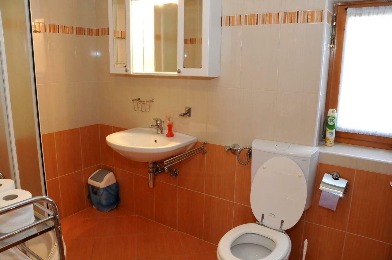 Apartments Toic Đảo Cres Ngoại thất bức ảnh
