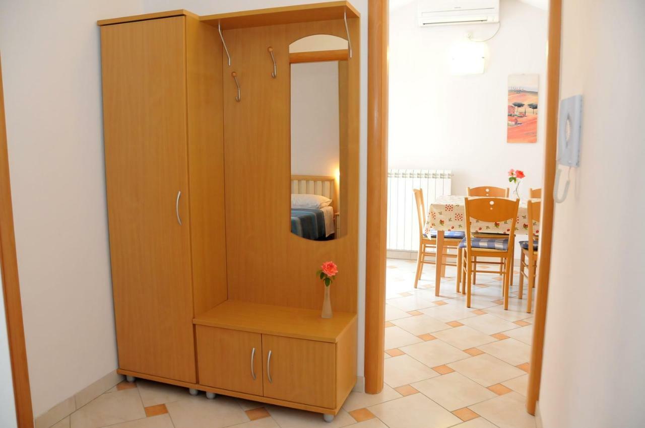 Apartments Toic Đảo Cres Ngoại thất bức ảnh